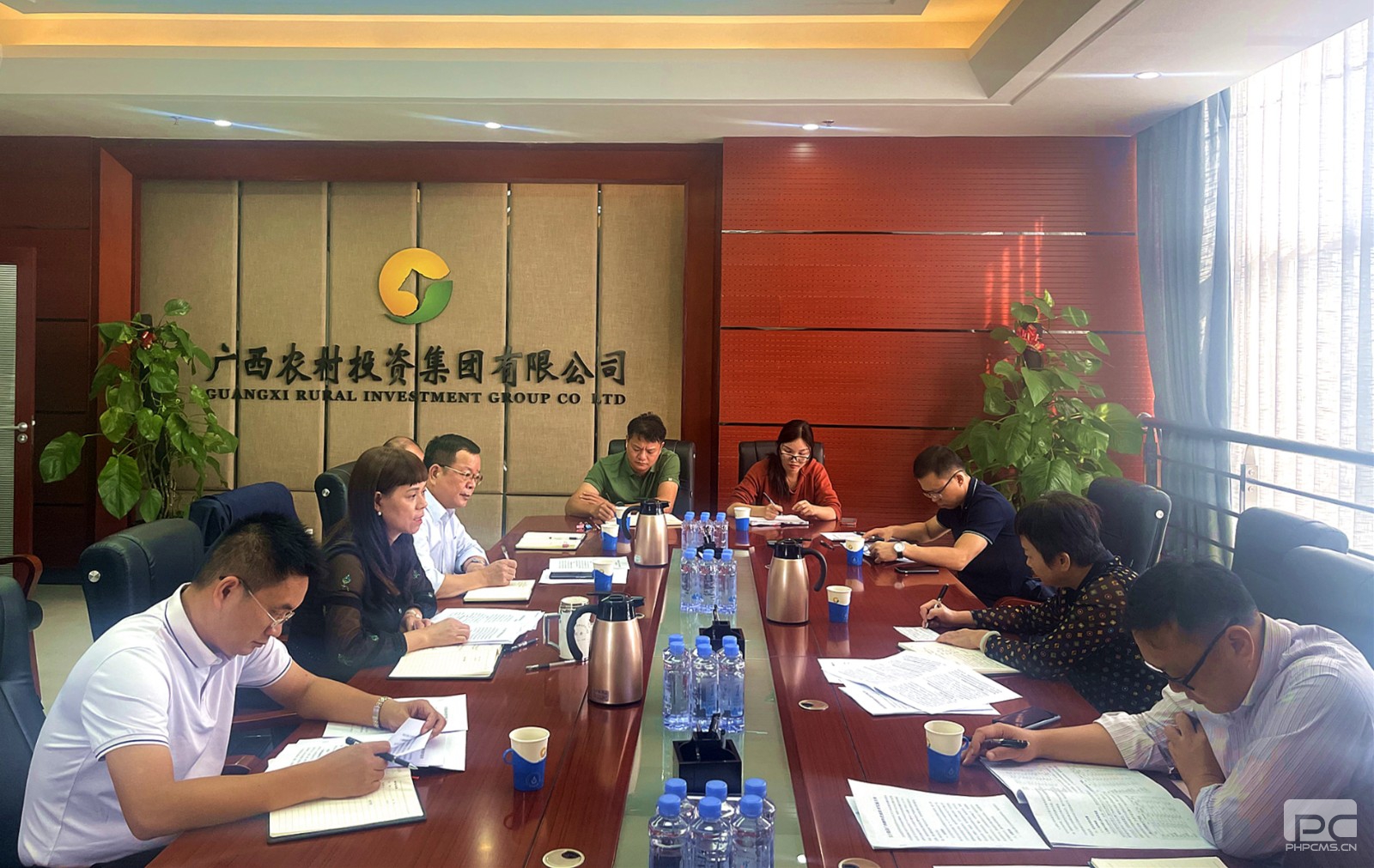 座谈会现场.jpg
